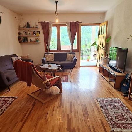 Vila Ilis House Matka Skopje Exteriér fotografie