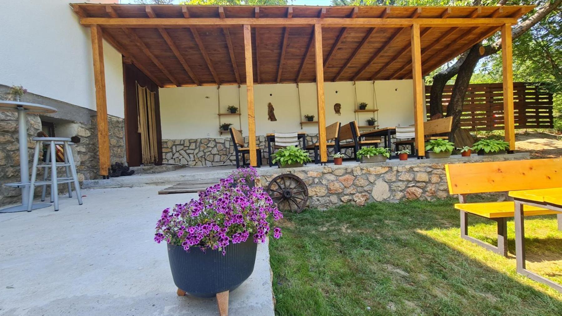 Vila Ilis House Matka Skopje Exteriér fotografie